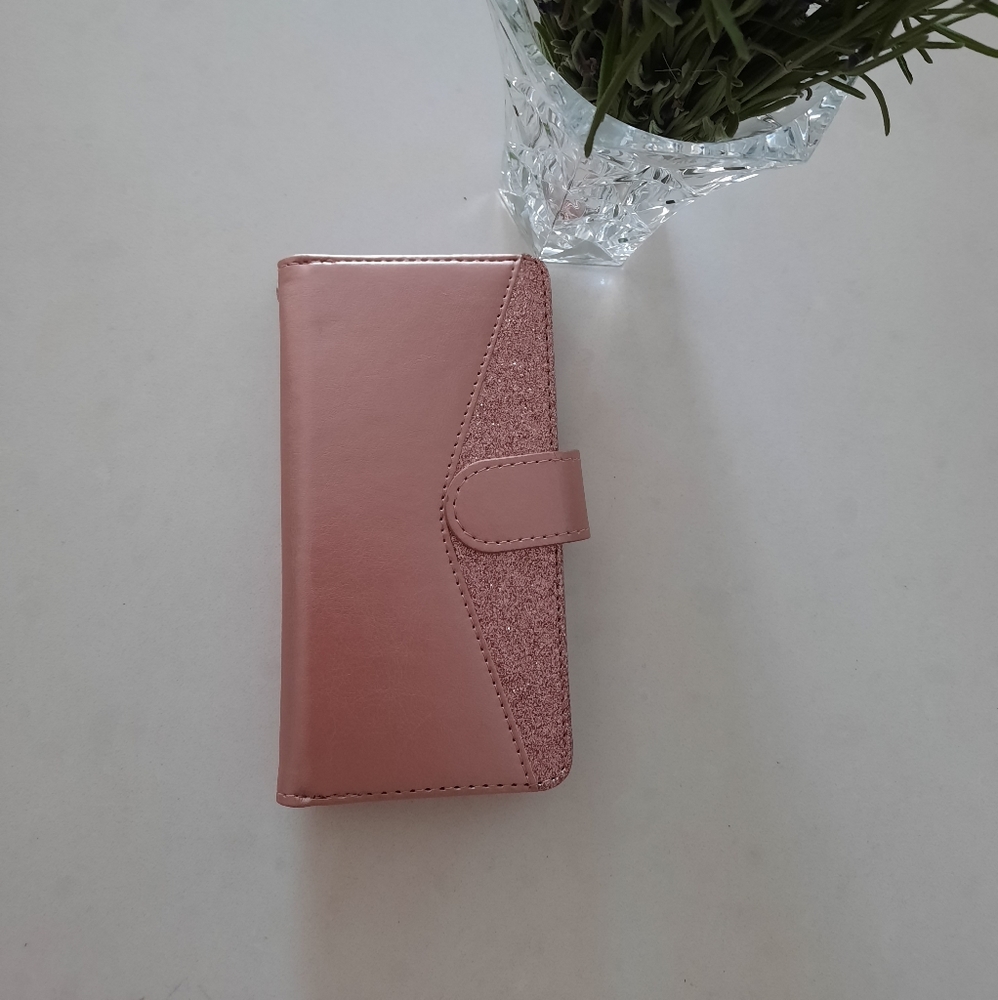 Phone case - Picture 2 of 5